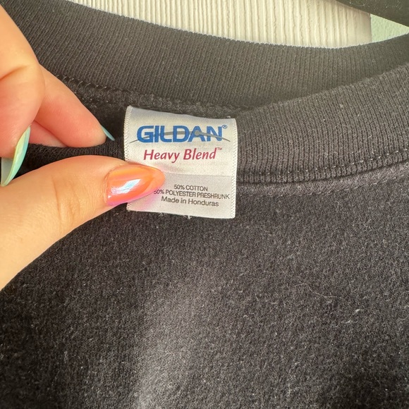 Tri Sigma embroidered sweatshirt, good used condition - Picture 4 of 5